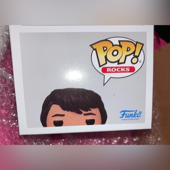 Elvis Presley The King of Rock &Roll in White Pharaoh Suit Funko Pop New in Box! - Picture 4 of 5